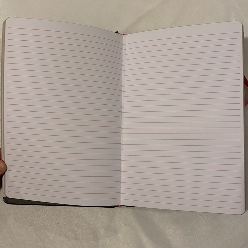a notebook - Picture 5 of 5